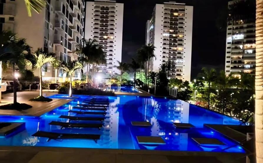 Apartamento Charme E Conforto Na Barra - Perto Da Praia!
